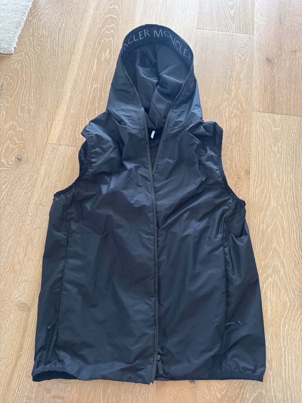 Moncler - Picture 3 of 4
